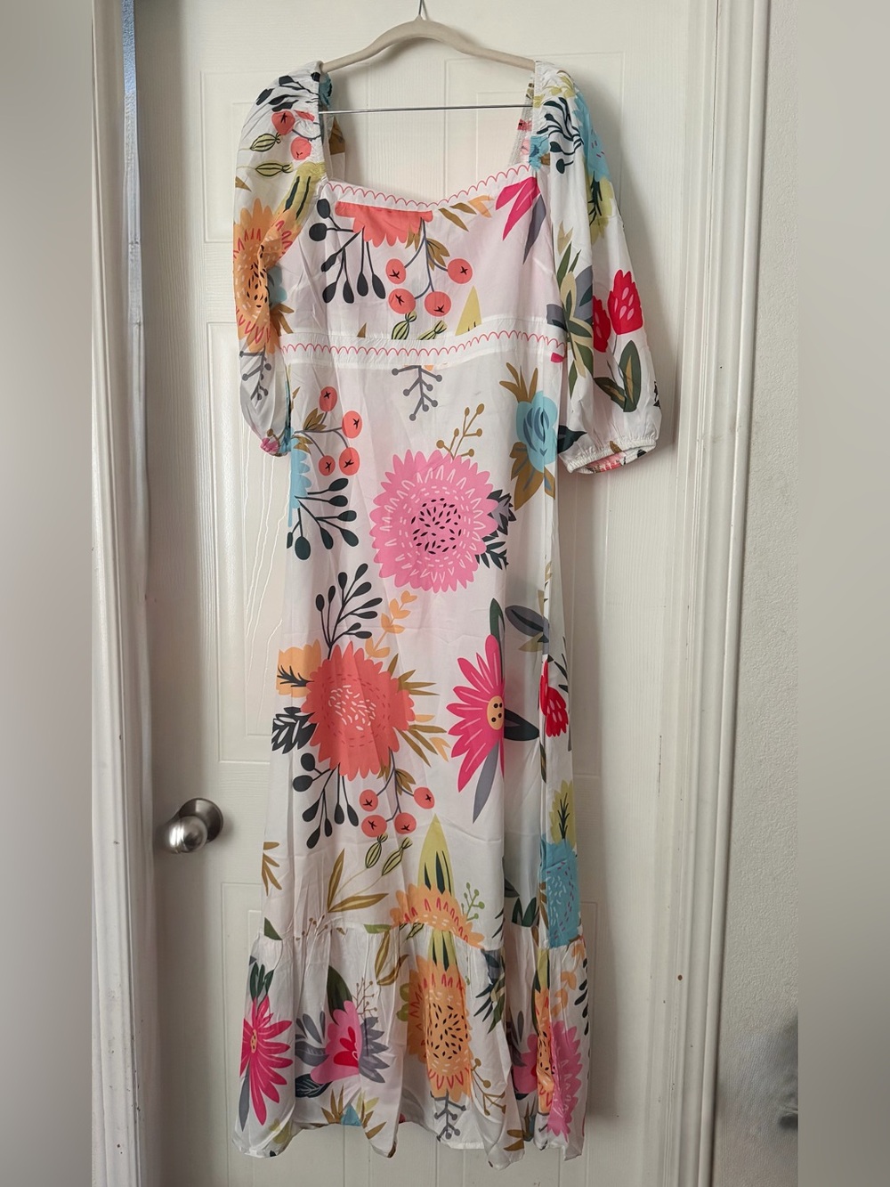 White Maxi Dress with Bright Floral Print and Puff Sleeves